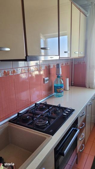 Apartament cu 3 camere, mobilat în Tomis Nord