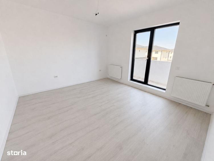 Casă cu 4 camere cu Teren 200 Mp în Central