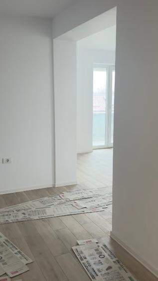Apartament cu 3 camere decomandat în 2 Moldoveni