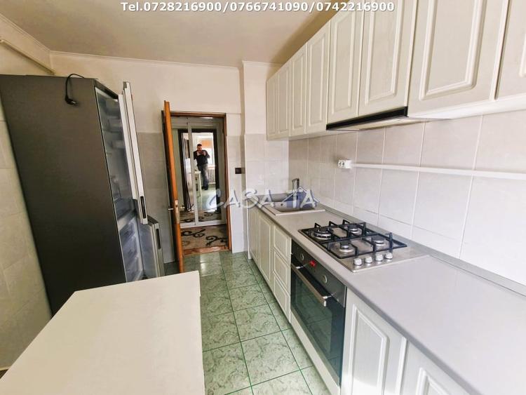 Apartament cu 3 camere decomandat în 9 Mai