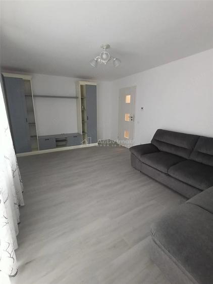 Apartament cu 2 camere decomandat în Cantacuzino