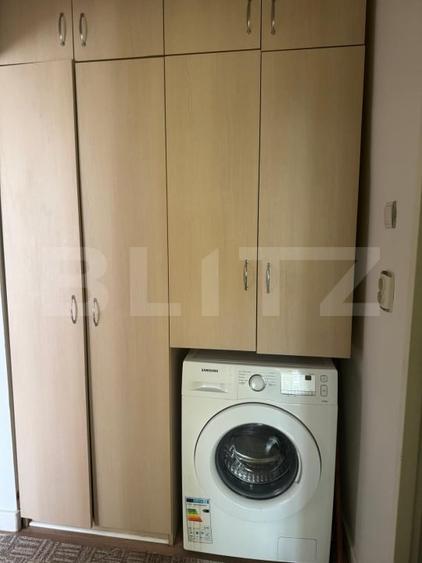 Apartament cu 3 camere decomandat, mobilat în Micro 16