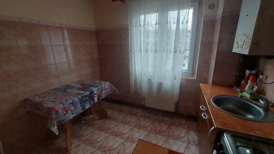 Apartament cu 2 camere nedecomandat în Șagului