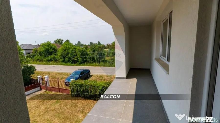 Casă cu 5 camere cu Teren 600 Mp în Mireșu Mare