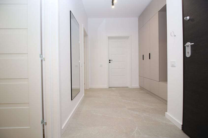 Apartament cu 2 camere decomandat în Drumul Taberei