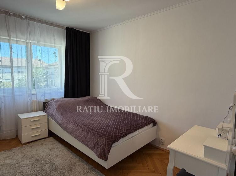 Apartament cu 3 camere decomandat, mobilat în Rogerius
