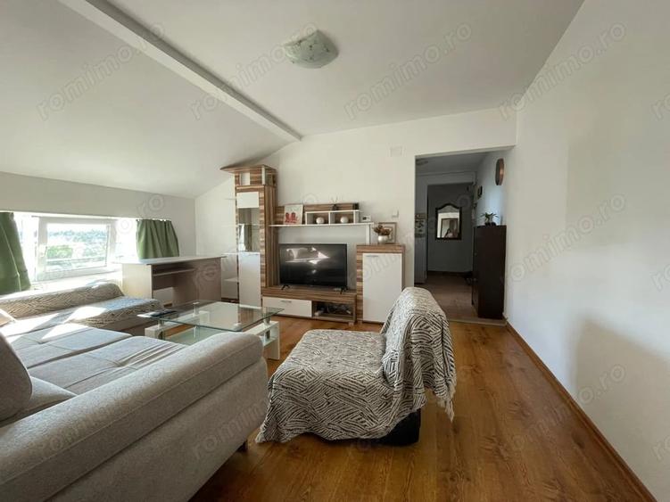 Apartament cu 3 camere semidecomandat în Medicină