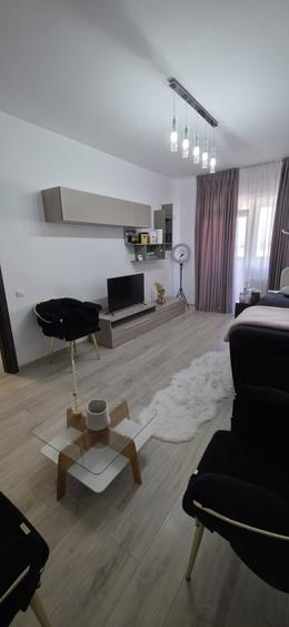 Apartament cu 2 camere decomandat în Cățelu