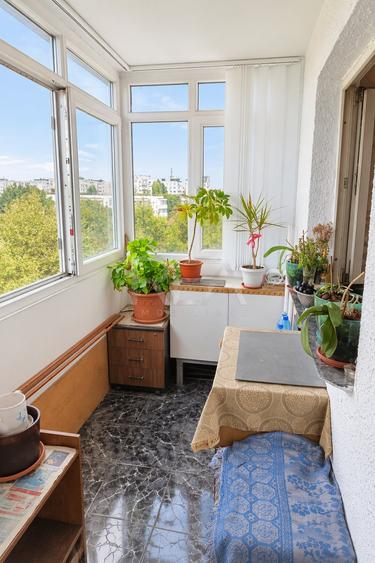 Apartament cu 3 camere decomandat, mobilat în Gorjului