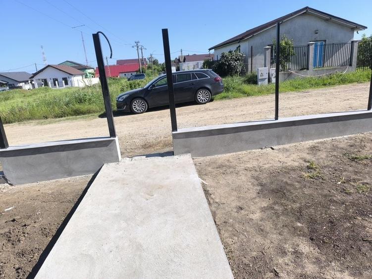 Casă cu 3 camere în Agigea