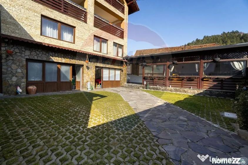 Casă cu 4 camere cu Teren 443 Mp în Poiana Mărului