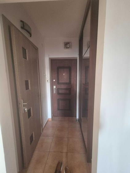 Garsonieră decomandată în Titan