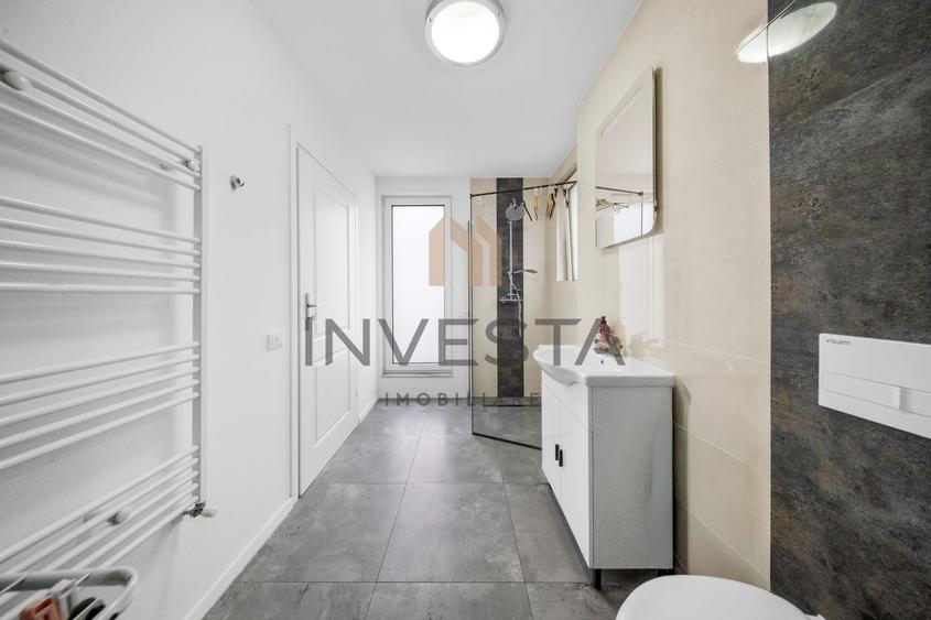 Duplex cu 5 camere cu Canalizare în Europa