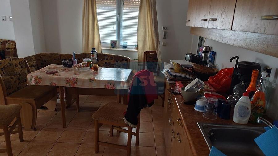 Casă cu 6 camere cu Canalizare în Turnătorie