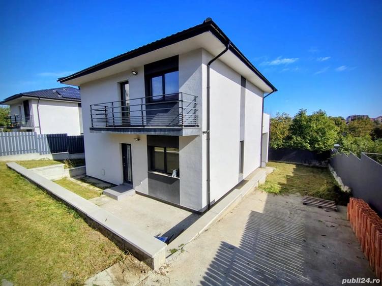 Casă cu 5 camere cu Teren 389 Mp în Valea Adâncă