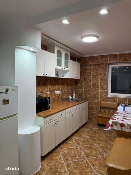 Apartament cu 2 camere, mobilat în Central