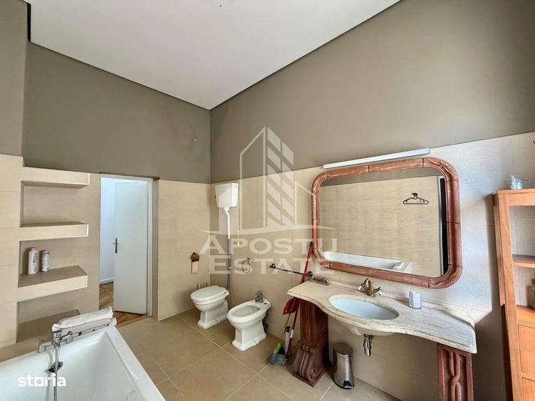 Apartament cu 4 camere în Ultracentral