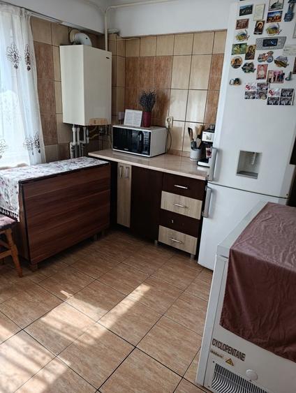Apartament cu 2 camere semidecomandat în Fălticeni