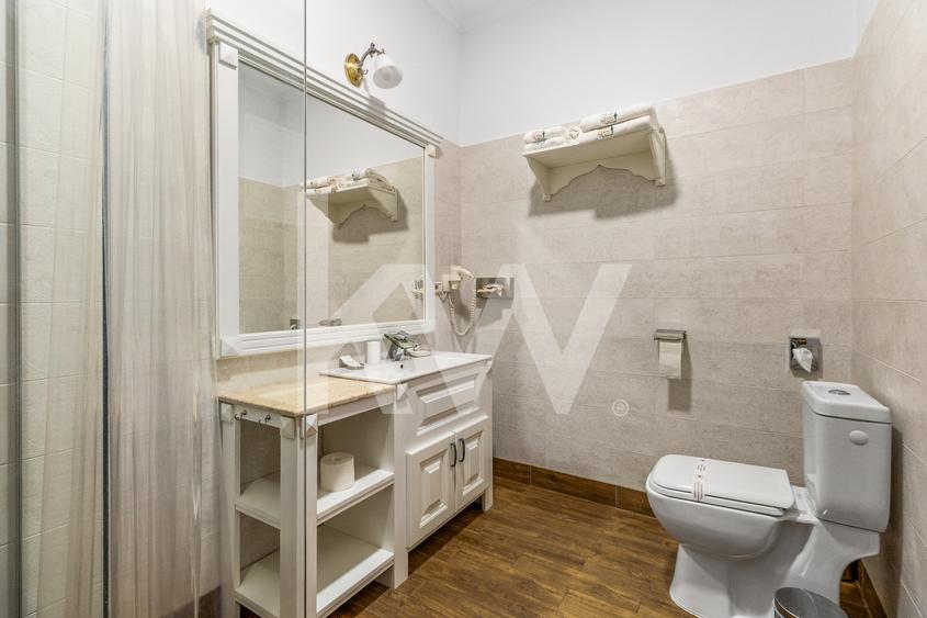 Hotel/Pensiune, de 1,523 mp, în Sâmbăta de Jos