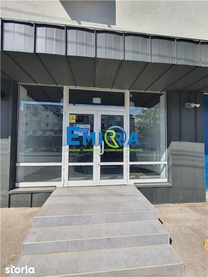Spațiu comercial, de 86 mp, în Alecu Russo