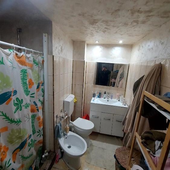 Apartament cu 4 camere decomandat în Autogară