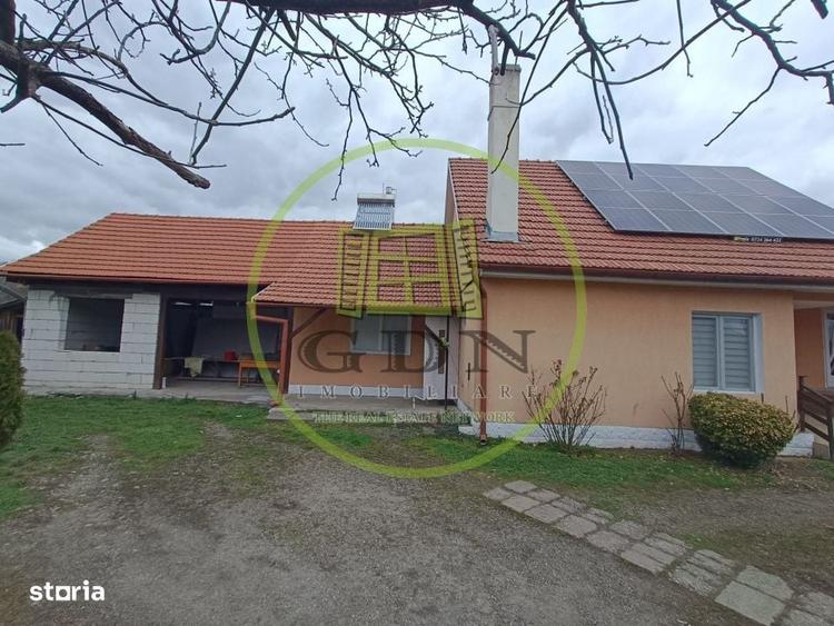Casă cu 4 camere în Ideciu de Sus