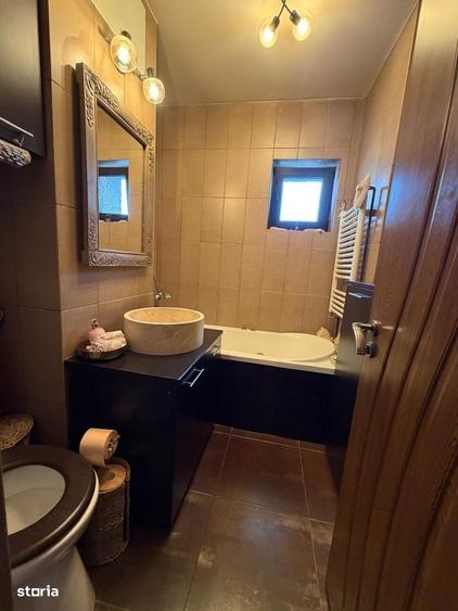 Apartament cu 3 camere în Unirii