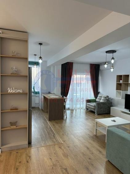 Apartament cu 2 camere decomandat, mobilat în E3