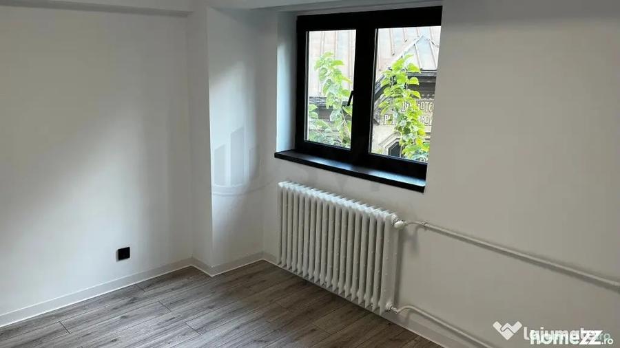 Apartament cu 4 camere nedecomandat în Unirii