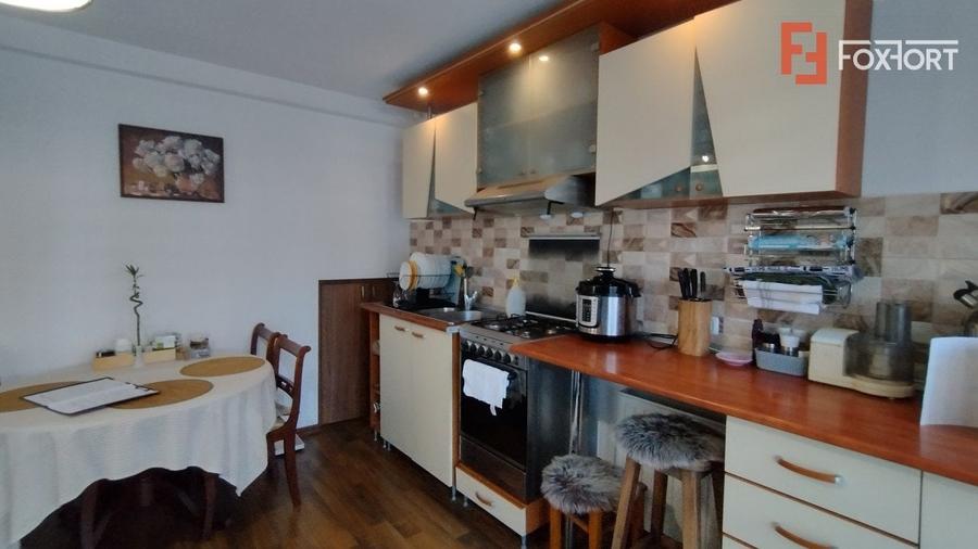Duplex cu 5 camere cu Canalizare în Simion Bărnuțiu