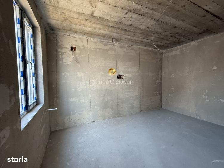 Casa de vanzare, P+2, 4 camere, 3 bai, terasa superba