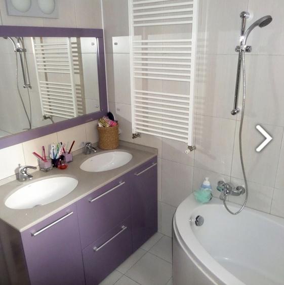 Apartament cu 3 camere în Runcu