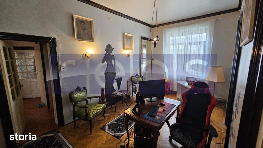 Apartament cu 4 camere în Gara de Nord