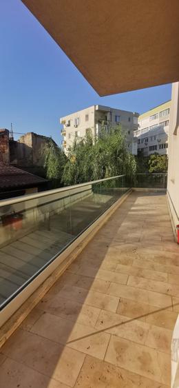 Apartament 3 camere la 1 minut de metrou Tineretului cu parcare subterana inclus - 1
