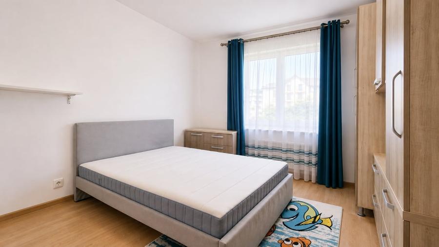 Apartament cu 2 camere decomandat, mobilat în Tractorul
