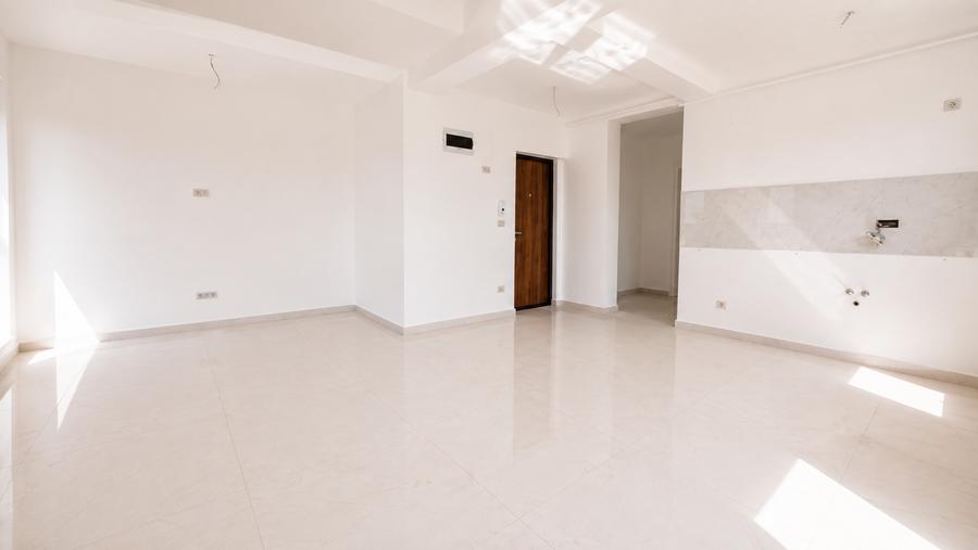 Apartament cu 3 camere decomandat în Giroc