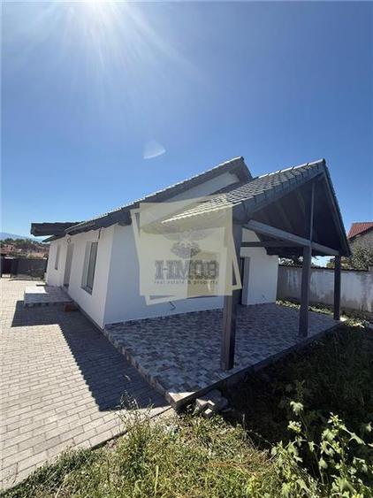 Casă individuală cu 4 camere cu Teren 500 Mp în Exterior Vest