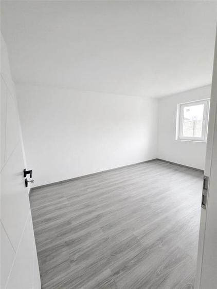 Duplex cu 3 camere cu Teren 341 Mp în Nojorid