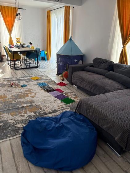 Casă individuală cu 4 camere cu Teren 342 Mp în Florești
