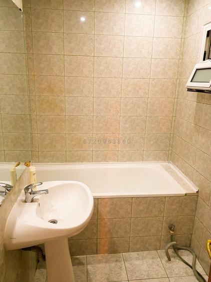Apartament cu 3 camere semidecomandat în Drumul Taberei