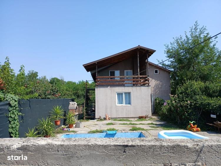Casă cu 4 camere în Siliștea Crucii