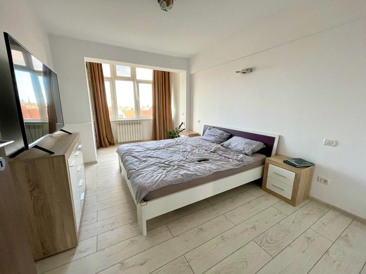 Apartament cu 3 camere semidecomandat, mobilat în Iosefin
