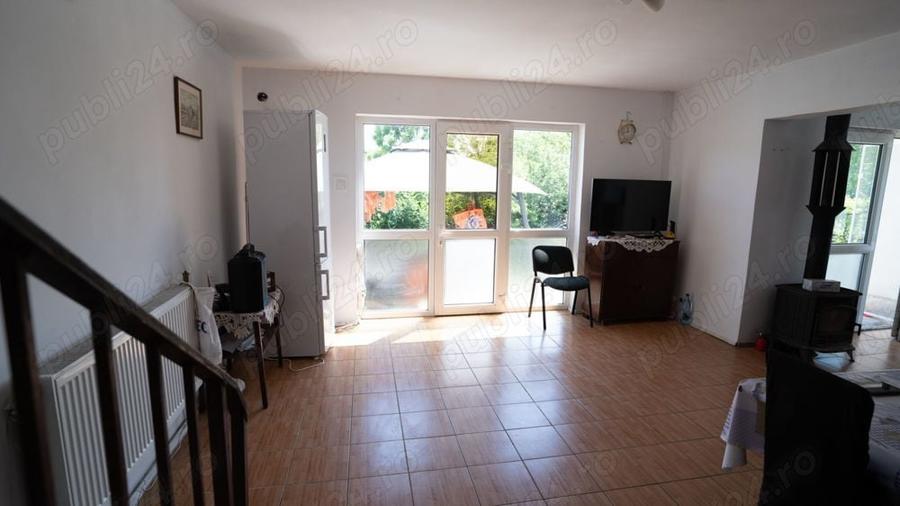 Casă cu 4 camere cu Teren 3900 Mp în Glodeni