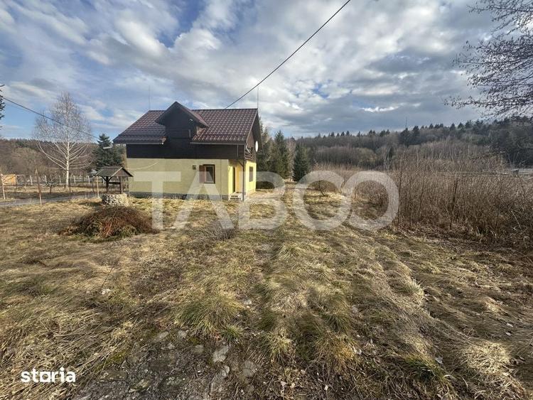 Casă cu 4 camere cu Teren 1200 Mp în Lisa