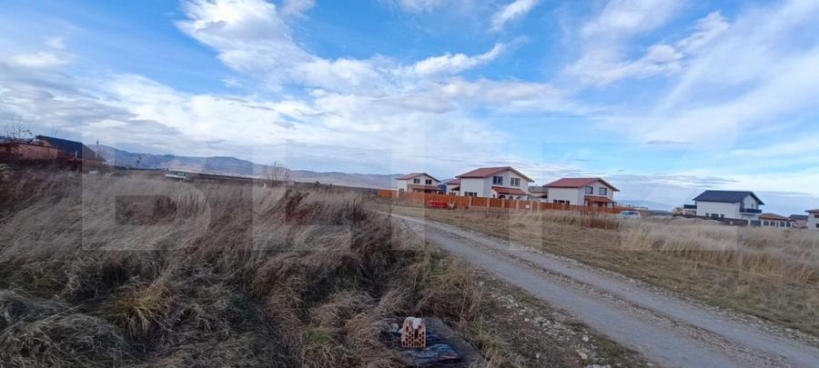 Teren Construcții intravilan de 1200 mp, în Zărnești