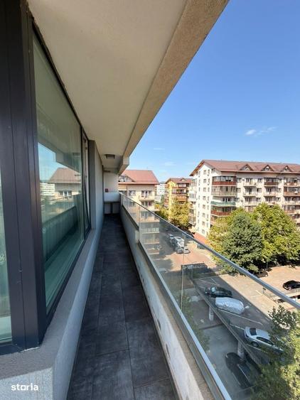 Apartament cu 3 camere semidecomandat în Militari