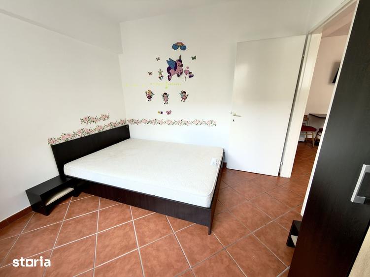 Apartament cu 3 camere în Romană