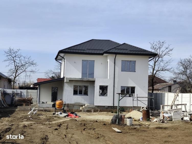 Casă cu 4 camere în Bâcu
