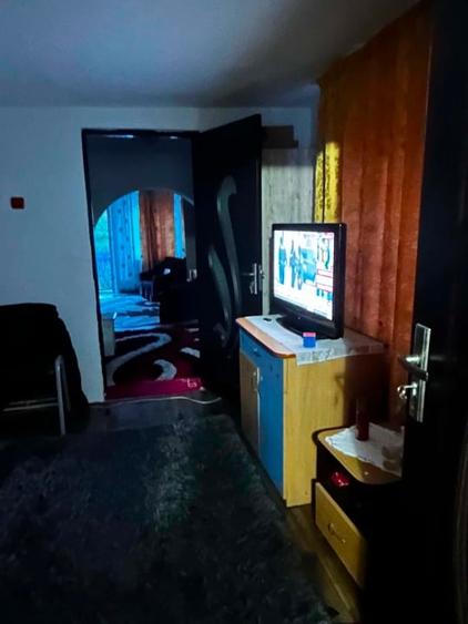Casă cu 4 camere cu Teren 1000 Mp în Central