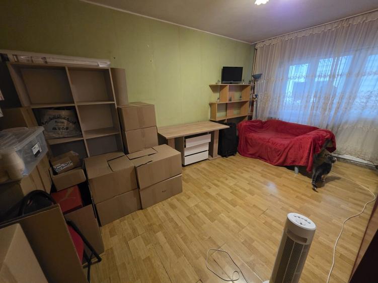 Apartament cu 2 camere decomandat, mobilat în Vitan
